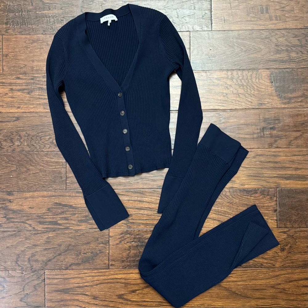 FRAME Crop kick sweater pant & button front knit cardigan set - Navy blue - Picture 2 of 6